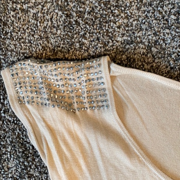 Short sleeve sweater top - Picture 2 of 3